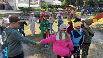 Подвижные игры на прогулке. Подвижные игры на прогулке.